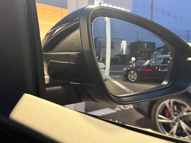 Ｑ６ ｅ－トロン クワトロ　アドバンスド　Ｓラインパッケージ　Ｓｌｉｎｅパッケージ◆ダークＡｕｄｉリングス◆ブラックスタイリングパッケージ◆ステアリングヒーター◆電動シート◆シートヒーター（フロント／リヤ）◆スポーツサスペンション◆（68枚目）