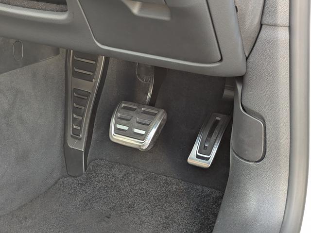 A5 2.0TFSIクワトロ スポーツ ◆Slineパッケージ◆パノラマサンルーフ◆セーフティパッケージ◆マトリクスLED◆バーチャルコックピット◆サイドアシスト◆アダプティブクルーズコントロール◆(29枚目)