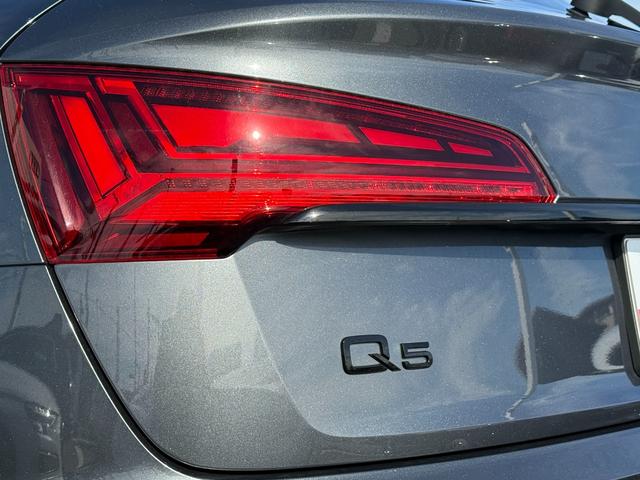 Q5 40TDIクワトロ Sライン ◆車検整備付◆Slineプラスパッケージ◆コンフォートパッケージ◆ブラックスタイリング◆ステアリングヒーター◆プライバシーガラス◆マトリクスLED◆アコースティックガラス◆(14枚目)