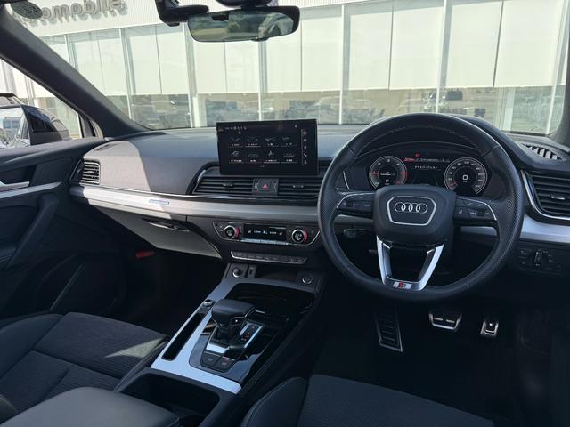 Q5 40TDIクワトロ Sライン ◆車検整備付◆Slineプラスパッケージ◆コンフォートパッケージ◆ブラックスタイリング◆ステアリングヒーター◆プライバシーガラス◆マトリクスLED◆アコースティックガラス◆(18枚目)