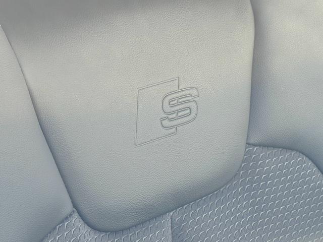 Q5 40TDIクワトロ Sライン ◆車検整備付◆Slineプラスパッケージ◆コンフォートパッケージ◆ブラックスタイリング◆ステアリングヒーター◆プライバシーガラス◆マトリクスLED◆アコースティックガラス◆(22枚目)