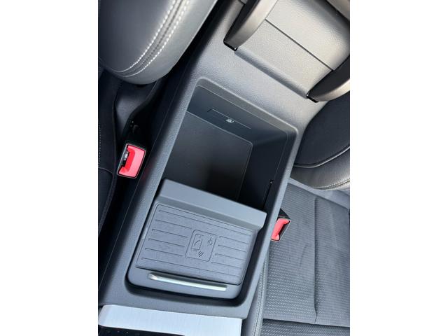 Q5 40TDIクワトロ Sライン ◆車検整備付◆Slineプラスパッケージ◆コンフォートパッケージ◆ブラックスタイリング◆ステアリングヒーター◆プライバシーガラス◆マトリクスLED◆アコースティックガラス◆(26枚目)