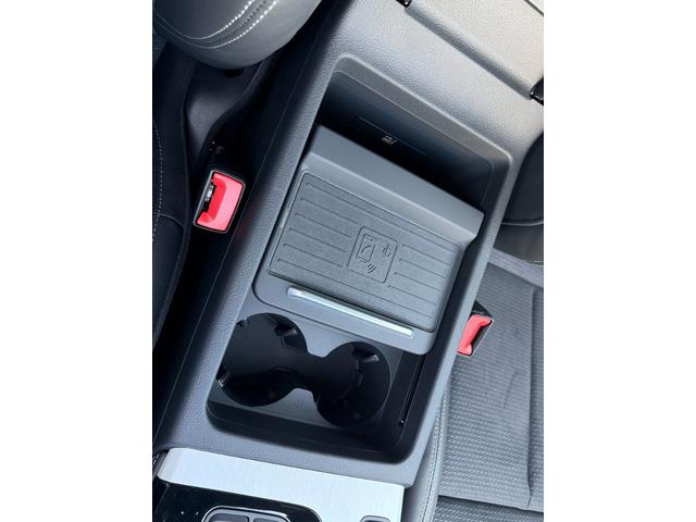 Q5 40TDIクワトロ Sライン ◆車検整備付◆Slineプラスパッケージ◆コンフォートパッケージ◆ブラックスタイリング◆ステアリングヒーター◆プライバシーガラス◆マトリクスLED◆アコースティックガラス◆(29枚目)