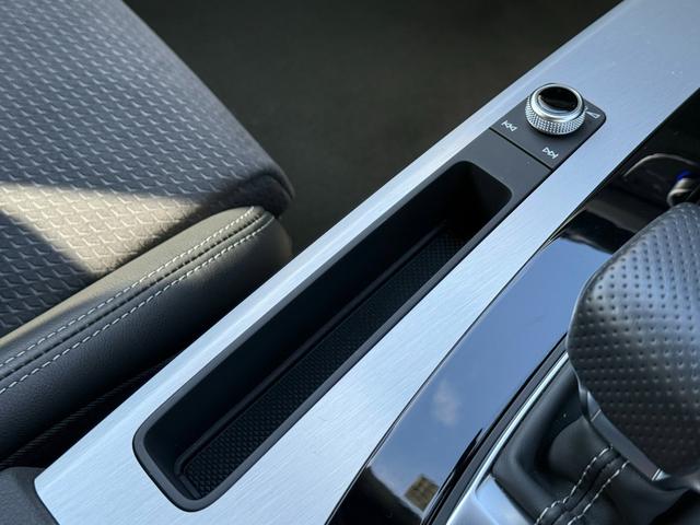 Q5 40TDIクワトロ Sライン ◆車検整備付◆Slineプラスパッケージ◆コンフォートパッケージ◆ブラックスタイリング◆ステアリングヒーター◆プライバシーガラス◆マトリクスLED◆アコースティックガラス◆(33枚目)