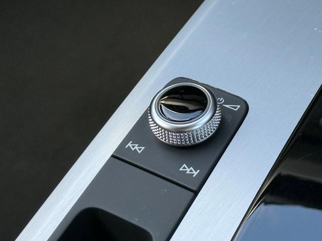 Q5 40TDIクワトロ Sライン ◆車検整備付◆Slineプラスパッケージ◆コンフォートパッケージ◆ブラックスタイリング◆ステアリングヒーター◆プライバシーガラス◆マトリクスLED◆アコースティックガラス◆(34枚目)