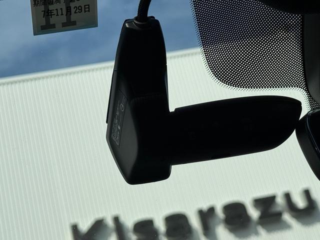 Q5 40TDIクワトロ Sライン ◆車検整備付◆Slineプラスパッケージ◆コンフォートパッケージ◆ブラックスタイリング◆ステアリングヒーター◆プライバシーガラス◆マトリクスLED◆アコースティックガラス◆(70枚目)