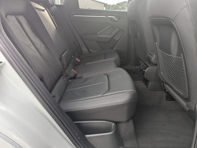 Q3 35TFSI Sライン ◆パーシャルレザーシート◆マルチカラーアンビエントライト◆フルセグTV◆アダプティブクルーズコントロール◆シートヒーター◆ドライブセレクト◆サラウンドビューカメラ◆(15枚目)