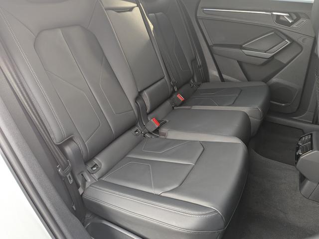 Q3 35TFSI Sライン ◆パーシャルレザーシート◆マルチカラーアンビエントライト◆フルセグTV◆アダプティブクルーズコントロール◆シートヒーター◆ドライブセレクト◆サラウンドビューカメラ◆(16枚目)