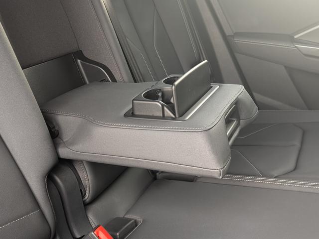 Q3 35TFSI Sライン ◆パーシャルレザーシート◆マルチカラーアンビエントライト◆フルセグTV◆アダプティブクルーズコントロール◆シートヒーター◆ドライブセレクト◆サラウンドビューカメラ◆(17枚目)