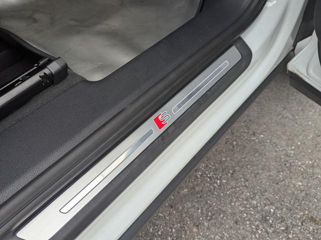 Q3 35TFSI Sライン ◆パーシャルレザーシート◆マルチカラーアンビエントライト◆フルセグTV◆アダプティブクルーズコントロール◆シートヒーター◆ドライブセレクト◆サラウンドビューカメラ◆(20枚目)