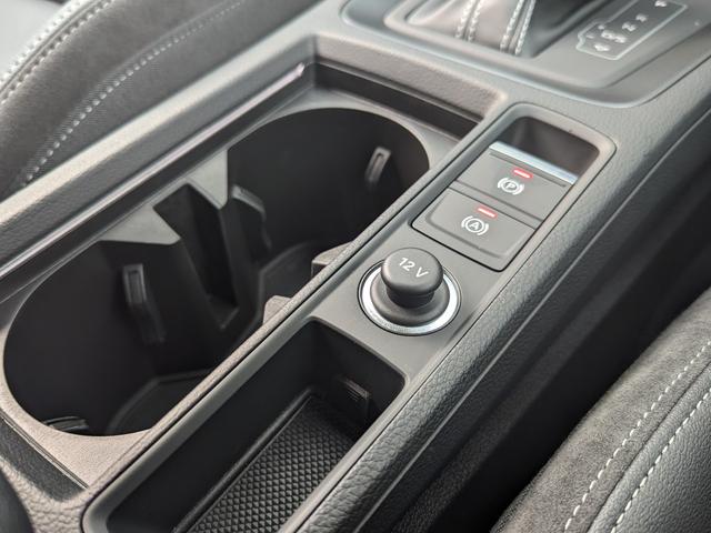 Q3 35TFSI Sライン ◆パーシャルレザーシート◆マルチカラーアンビエントライト◆フルセグTV◆アダプティブクルーズコントロール◆シートヒーター◆ドライブセレクト◆サラウンドビューカメラ◆(38枚目)