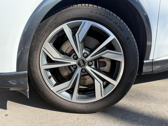 Ｑ４スポーツバック ｅ－トロン ４０ｅ－トロン　Ｓライン　Ｓｌｉｎｅ◆パーシャルレザー◆アコースティックガラス◆マトリクスＬＥＤ◆マルチカラーアンビエントライト◆シートヒーター◆ワイヤレスチャージング◆リヤシートＵＳＢ◆ＣａｒＰｌａｙ（6枚目）