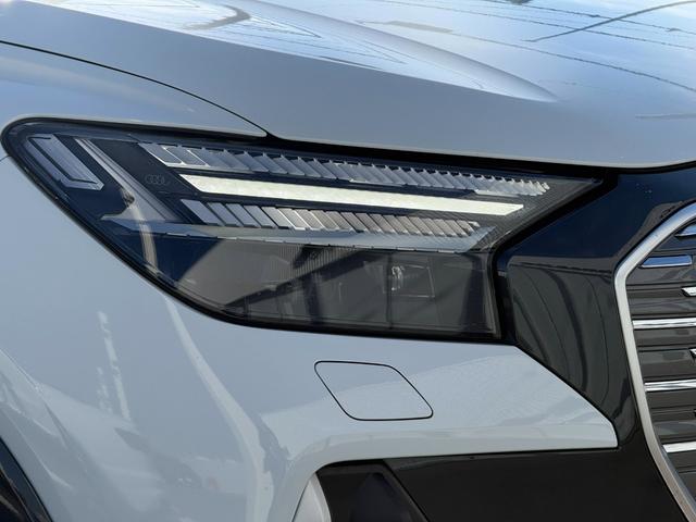 Ｑ４スポーツバック ｅ－トロン ４０ｅ－トロン　Ｓライン　Ｓｌｉｎｅ◆パーシャルレザー◆アコースティックガラス◆マトリクスＬＥＤ◆マルチカラーアンビエントライト◆シートヒーター◆ワイヤレスチャージング◆リヤシートＵＳＢ◆ＣａｒＰｌａｙ（8枚目）