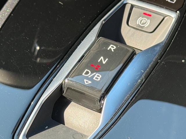 Ｑ４スポーツバック ｅ－トロン ４０ｅ－トロン　Ｓライン　Ｓｌｉｎｅ◆パーシャルレザー◆アコースティックガラス◆マトリクスＬＥＤ◆マルチカラーアンビエントライト◆シートヒーター◆ワイヤレスチャージング◆リヤシートＵＳＢ◆ＣａｒＰｌａｙ（27枚目）