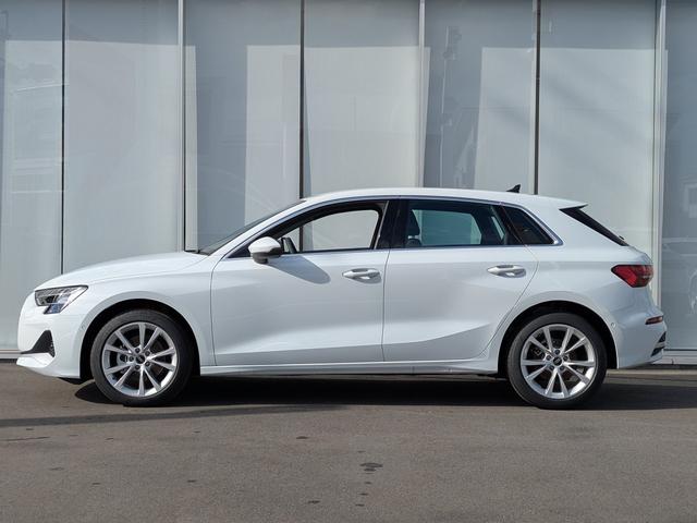 A3 スポーツバック30TFSIアドバンスド TV◆電動シート◆シートヒーター◆サイドアシスト◆リヤカメラ◆アダプティブクルーズアシスト◆バーチャルコックピットプラス◆ハイビームアシスト◆CarPlay◆(3枚目)