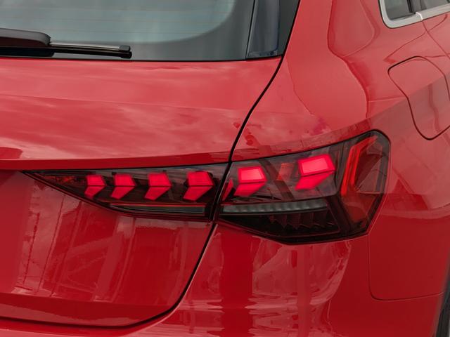 A3 スポーツバック30TFSIアドバンスド TV◆電動シート◆シートヒーター◆サイドアシスト◆リヤカメラ◆アダプティブクルーズアシスト◆バーチャルコックピットプラス◆ハイビームアシスト◆CarPlay◆(12枚目)