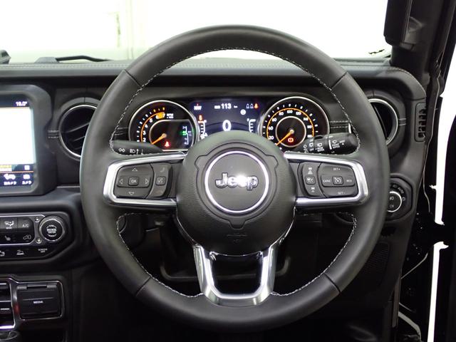 ジープ・ラングラーアンリミテッド サハラ　認定中古車保証１年付帯　Ａｐｐｌｅｃａｒｐｌａｙ　Ａｎｄｒｏｉｄａｕｔｏ　レザーシート　シートヒーター　ハンドルヒーター　ＥＴＣ２．０　ＬＥＤヘッドライト　バックカメラ　サイドカメラ（42枚目）