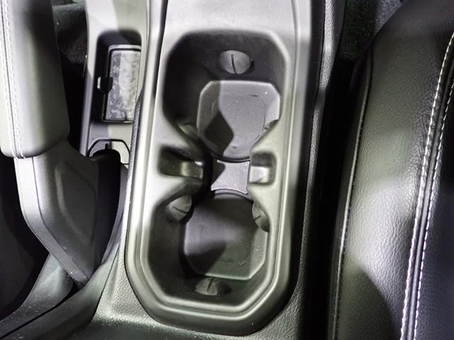 ジープ・ラングラーアンリミテッド サハラ　認定中古車保証１年付帯　Ａｐｐｌｅｃａｒｐｌａｙ　Ａｎｄｒｏｉｄａｕｔｏ　レザーシート　シートヒーター　ハンドルヒーター　ＥＴＣ２．０　ＬＥＤヘッドライト　バックカメラ　サイドカメラ（55枚目）