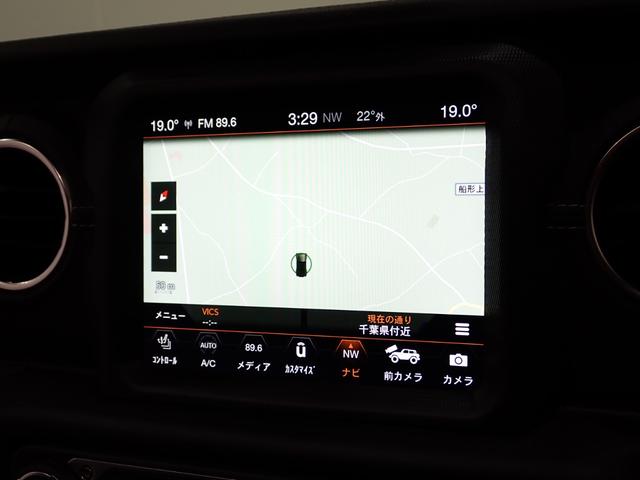 ジープ・ラングラーアンリミテッド サハラ　認定中古車保証１年付帯　Ａｐｐｌｅｃａｒｐｌａｙ　Ａｎｄｒｏｉｄａｕｔｏ　レザーシート　シートヒーター　ハンドルヒーター　ＥＴＣ２．０　ＬＥＤヘッドライト　バックカメラ　サイドカメラ（67枚目）
