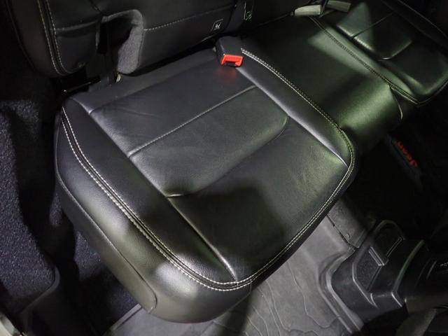 ジープ・ラングラーアンリミテッド サハラ　認定中古車保証１年付帯　Ａｐｐｌｅｃａｒｐｌａｙ　Ａｎｄｒｏｉｄａｕｔｏ　レザーシート　シートヒーター　ハンドルヒーター　ＥＴＣ２．０　ＬＥＤヘッドライト　バックカメラ　サイドカメラ（15枚目）