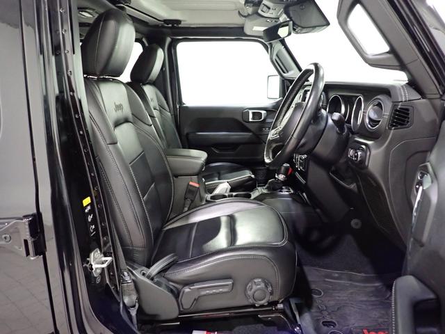 ジープ・ラングラーアンリミテッド サハラ　認定中古車保証１年付帯　Ａｐｐｌｅｃａｒｐｌａｙ　Ａｎｄｒｏｉｄａｕｔｏ　レザーシート　シートヒーター　ハンドルヒーター　ＥＴＣ２．０　ＬＥＤヘッドライト　バックカメラ　サイドカメラ（16枚目）
