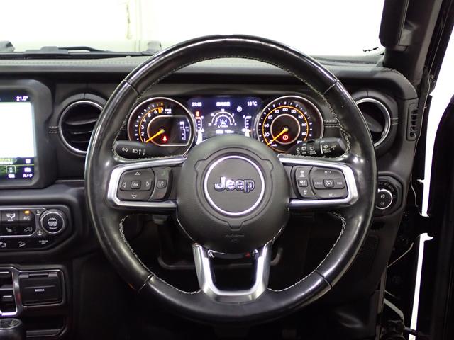 ジープ・ラングラーアンリミテッド サハラ　認定中古車保証１年付帯　Ａｐｐｌｅｃａｒｐｌａｙ　Ａｎｄｒｏｉｄａｕｔｏ　レザーシート　シートヒーター　ハンドルヒーター　ＥＴＣ２．０　ＬＥＤヘッドライト　バックカメラ　サイドカメラ（42枚目）