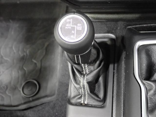ジープ・ラングラーアンリミテッド サハラ　認定中古車保証１年付帯　Ａｐｐｌｅｃａｒｐｌａｙ　Ａｎｄｒｏｉｄａｕｔｏ　レザーシート　シートヒーター　ハンドルヒーター　ＥＴＣ２．０　ＬＥＤヘッドライト　バックカメラ　サイドカメラ（59枚目）
