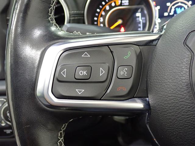 ジープ・ラングラーアンリミテッド サハラ　認定中古車保証１年付帯　Ａｐｐｌｅｃａｒｐｌａｙ　Ａｎｄｒｏｉｄａｕｔｏ　レザーシート　シートヒーター　ハンドルヒーター　ＥＴＣ２．０　ＬＥＤヘッドライト　バックカメラ　サイドカメラ（67枚目）