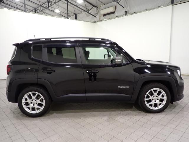 ジープ・レネゲード リミテッド　認定中古車保証付帯　レザーシート　シートヒーター　ハンドルヒーター　Ａｐｐｌｅ　ｃａｒ　ｐｌａｙ　ＡｎｄｒｉｄＡｕｔｏ　レーンキープアシスト　衝突軽減ブレーキ　バックカメラ　ＬＥＤヘッドライト（24枚目）