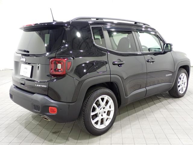 ジープ・レネゲード リミテッド　認定中古車保証付帯　レザーシート　シートヒーター　ハンドルヒーター　Ａｐｐｌｅ　ｃａｒ　ｐｌａｙ　ＡｎｄｒｉｄＡｕｔｏ　レーンキープアシスト　衝突軽減ブレーキ　バックカメラ　ＬＥＤヘッドライト（31枚目）