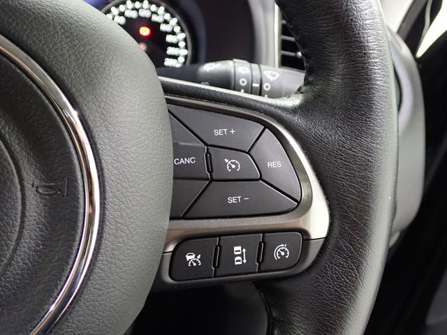 ジープ・レネゲード リミテッド　認定中古車保証付帯　レザーシート　シートヒーター　ハンドルヒーター　Ａｐｐｌｅ　ｃａｒ　ｐｌａｙ　ＡｎｄｒｉｄＡｕｔｏ　レーンキープアシスト　衝突軽減ブレーキ　バックカメラ　ＬＥＤヘッドライト（61枚目）