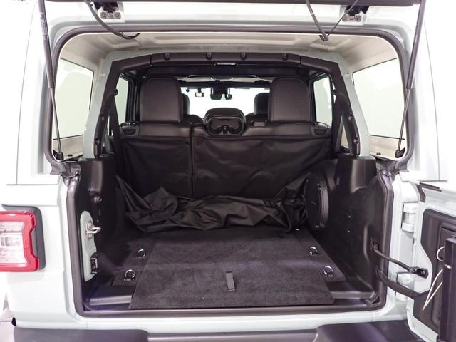 ジープ・ラングラーアンリミテッド サハラ　認定中古車保証１年付帯　Ａｐｐｌｅｃａｒｐｌａｙ　Ａｎｄｒｏｉｄａｕｔｏ　レザーシート　シートヒーター　ハンドルヒーター　ＥＴＣ２．０　ＬＥＤヘッドライト　バックカメラ　サイドカメラ（34枚目）