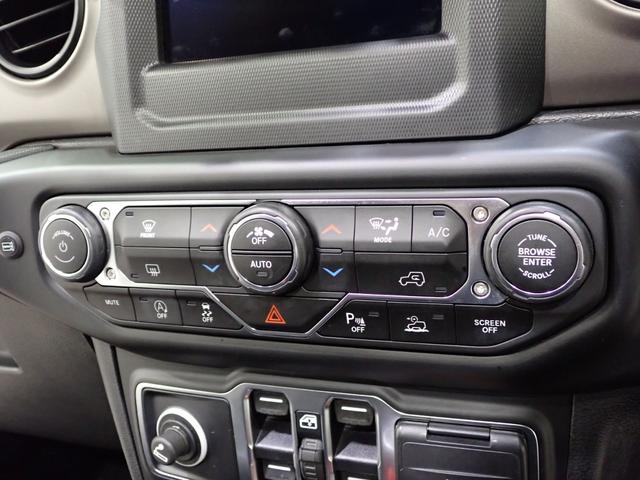 ジープ・ラングラーアンリミテッド スポーツ　認定中古車保証１年付帯　Ａｐｐｌｅｃａｒｐｌａｙ　Ａｎｄｒｏｉｄａｕｔｏ　レザーシート　シートヒーター　ハンドルヒーター　ＥＴＣ２．０　ＬＥＤヘッドライト　バックカメラ　サイドカメラ（47枚目）