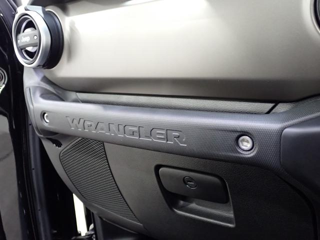ジープ・ラングラーアンリミテッド スポーツ　認定中古車保証１年付帯　Ａｐｐｌｅｃａｒｐｌａｙ　Ａｎｄｒｏｉｄａｕｔｏ　レザーシート　シートヒーター　ハンドルヒーター　ＥＴＣ２．０　ＬＥＤヘッドライト　バックカメラ　サイドカメラ（60枚目）