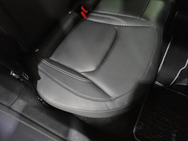ジープ・レネゲード リミテッド　ＥＴＣ２．０　レザーシート　シートヒーター　ハンドルヒーター　Ａｐｐｌｅ　ｃａｒ　ｐｌａｙ　ＡｎｄｒｉｄＡｕｔｏ　レーンキープアシスト　衝突軽減ブレーキ　バックカメラ　ＬＥＤヘッドライト（15枚目）