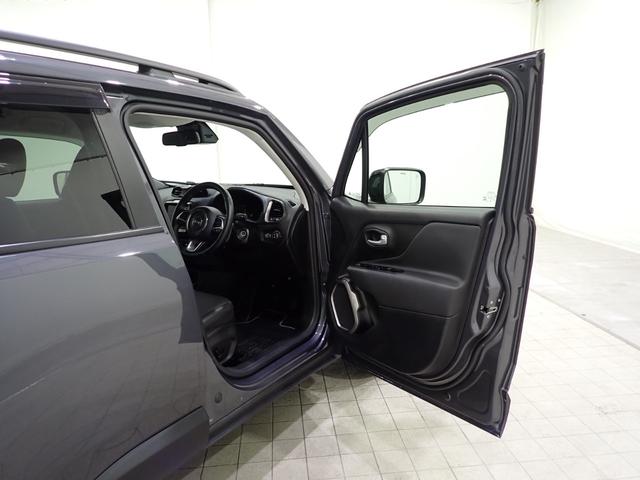 ジープ・レネゲード リミテッド　ＥＴＣ２．０　レザーシート　シートヒーター　ハンドルヒーター　Ａｐｐｌｅ　ｃａｒ　ｐｌａｙ　ＡｎｄｒｉｄＡｕｔｏ　レーンキープアシスト　衝突軽減ブレーキ　バックカメラ　ＬＥＤヘッドライト（19枚目）