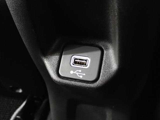 ジープ・レネゲード リミテッド　ＥＴＣ２．０　レザーシート　シートヒーター　ハンドルヒーター　Ａｐｐｌｅ　ｃａｒ　ｐｌａｙ　ＡｎｄｒｉｄＡｕｔｏ　レーンキープアシスト　衝突軽減ブレーキ　バックカメラ　ＬＥＤヘッドライト（40枚目）