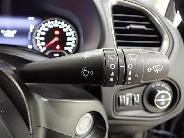 ジープ・レネゲード リミテッド　ＥＴＣ２．０　レザーシート　シートヒーター　ハンドルヒーター　Ａｐｐｌｅ　ｃａｒ　ｐｌａｙ　ＡｎｄｒｉｄＡｕｔｏ　レーンキープアシスト　衝突軽減ブレーキ　バックカメラ　ＬＥＤヘッドライト（62枚目）