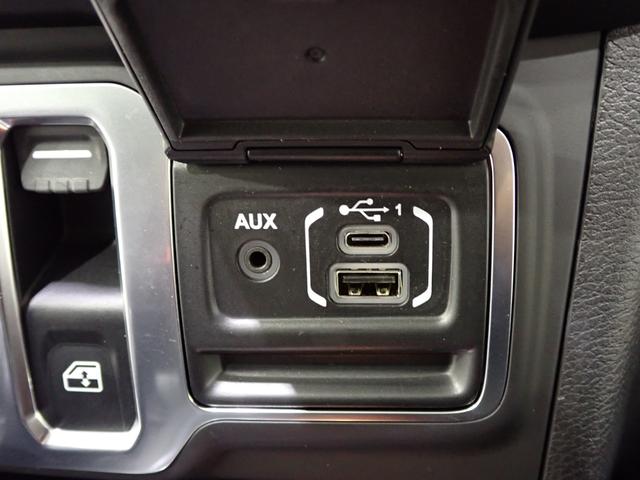 ジープ・ラングラー ８０ｔｈアニバーサリーエディション　認定中古車保証１年付帯　Ａｐｐｌｅｃａｒｐｌａｙ　Ａｎｄｒｏｉｄａｕｔｏ　レザーシート　シートヒーター　ハンドルヒーター　ＥＴＣ２．０　ＬＥＤヘッドライト　バックカメラ　サイドカメラ（54枚目）