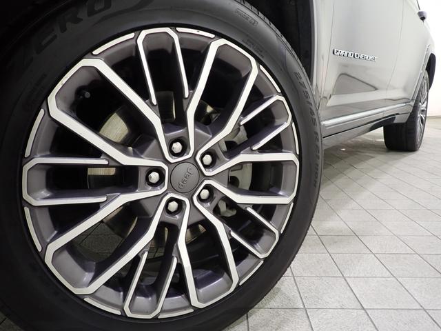 ジープ・グランドチェロキーＬ サミット　リザーブ　認定中古車保証１年付帯　　シートヒーター　ハンドルヒーター　ベンチレーション　エアサス　３６０度カメラレザーシート　シートメモリー　ＡＰＰＬＥｃａｒｐｌａｙ　ＡｎｄｒｏｉｄＡｕｔｏ　Ｂｌｕｅｔｏｏｔｈ（8枚目）