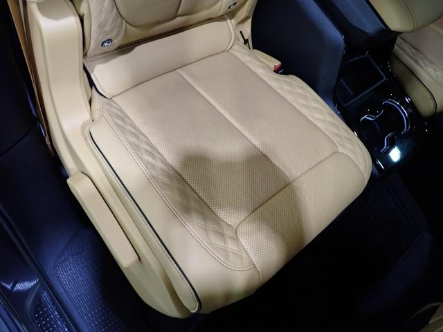 ジープ・グランドチェロキーＬ サミット　リザーブ　認定中古車保証１年付帯　　シートヒーター　ハンドルヒーター　ベンチレーション　エアサス　３６０度カメラレザーシート　シートメモリー　ＡＰＰＬＥｃａｒｐｌａｙ　ＡｎｄｒｏｉｄＡｕｔｏ　Ｂｌｕｅｔｏｏｔｈ（19枚目）