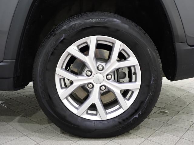 ジープ・グランドチェロキーL リミテッド 3列シート シートヒーター ハンドルヒーター ベンチレーション エアサス レザーシート360度カメラ シートメモリー APPLEcarplay AndroidAuto Bluetooth(9枚目)