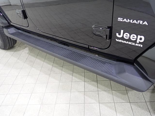 ジープ・ラングラーアンリミテッド サハラ　認定中古車保証１年付帯　Ａｐｐｌｅｃａｒｐｌａｙ　Ａｎｄｒｏｉｄａｕｔｏ　レザーシート　シートヒーター　ハンドルヒーター　ＥＴＣ２．０　ＬＥＤヘッドライト　バックカメラ　サイドカメラ（22枚目）
