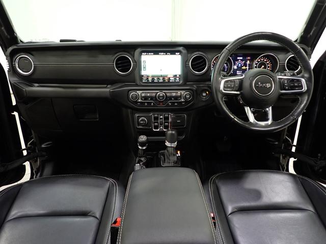 ジープ・ラングラーアンリミテッド サハラ　認定中古車保証１年付帯　Ａｐｐｌｅｃａｒｐｌａｙ　Ａｎｄｒｏｉｄａｕｔｏ　レザーシート　シートヒーター　ハンドルヒーター　ＥＴＣ２．０　ＬＥＤヘッドライト　バックカメラ　サイドカメラ（42枚目）