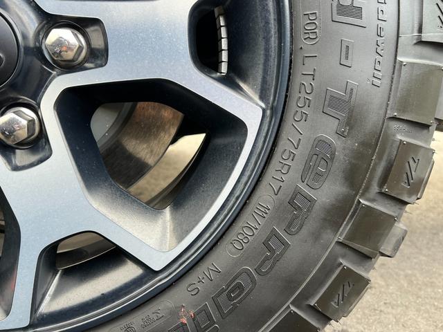 ジープ・ラングラーアンリミテッド ルビコン パワートップ 弊社ユーザー様下取り車両 ワンオーナー 禁煙車 パワートップ Apple car play AndoridAuto Bluetooth レザーシート シートヒーター ハンドルヒーターLEDヘッドライト(18枚目)