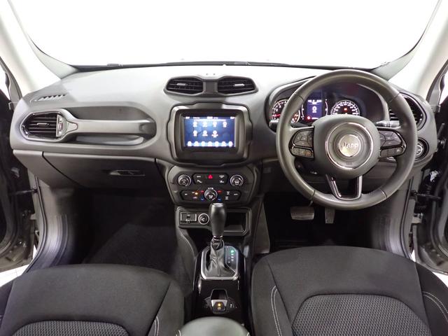 ジープ・レネゲード ナイトイーグル 認定中古車保証 ナイトイーグル スティンググレー 純正ブラックホイール AppleCarplay AndroidAuto ハロゲンヘッドライト(2枚目)