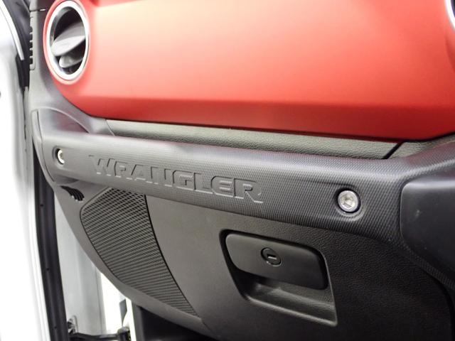 ジープ・ラングラーアンリミテッド ルビコン　認定中古車保証１年付帯　レザーシート　シートヒーター　Ａｐｐｌｅ　ｃａｒ　ｐｌａｙ　ＡｎｄｏｒｉｄＡｕｔｏ　Ｂｌｕｅｔｏｏｔｈ　ＬＥＤヘッドライト　デフロック　バックカメラ　アイドリングストップ（40枚目）