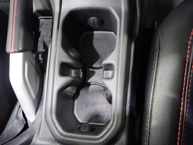 ジープ・ラングラーアンリミテッド ルビコン　認定中古車保証１年付帯　レザーシート　シートヒーター　Ａｐｐｌｅ　ｃａｒ　ｐｌａｙ　ＡｎｄｏｒｉｄＡｕｔｏ　Ｂｌｕｅｔｏｏｔｈ　ＬＥＤヘッドライト　デフロック　バックカメラ　アイドリングストップ（61枚目）