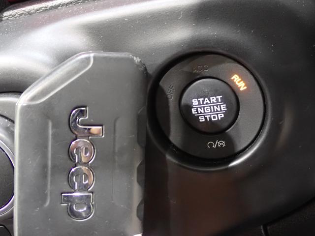 ジープ・ラングラーアンリミテッド ルビコン　認定中古車保証１年付帯　レザーシート　シートヒーター　Ａｐｐｌｅ　ｃａｒ　ｐｌａｙ　ＡｎｄｏｒｉｄＡｕｔｏ　Ｂｌｕｅｔｏｏｔｈ　ＬＥＤヘッドライト　デフロック　バックカメラ　アイドリングストップ（70枚目）