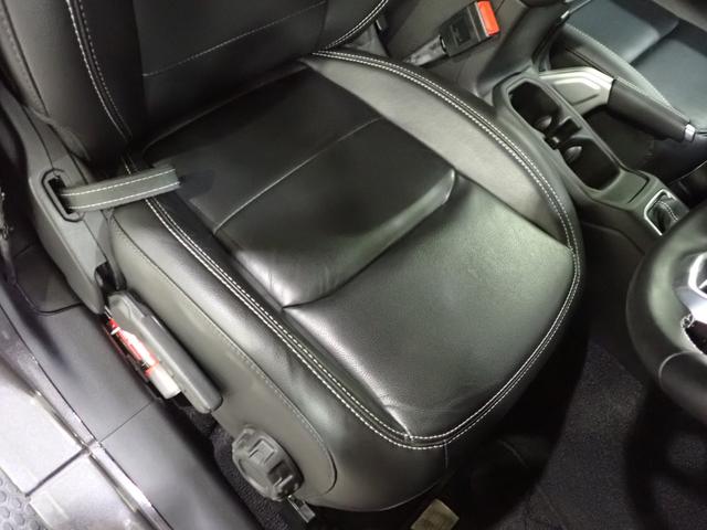 ジープ・ラングラーアンリミテッド サハラ　認定中古車保証１年付帯　レザーシート　シートヒーター　ハンドルヒーター　Ａｐｐｌｅ　ｃａｒ　ｐｌａｙ　ＡｎｄｏｒｉｄＡｕｔｏ　Ｂｌｕｅｔｏｏｔｈ　ＬＥＤヘッドライト　ＥＴＣ２．０　サイドステップ付き（13枚目）